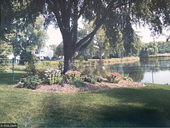 2nd image of 6421 Deerwood Ln