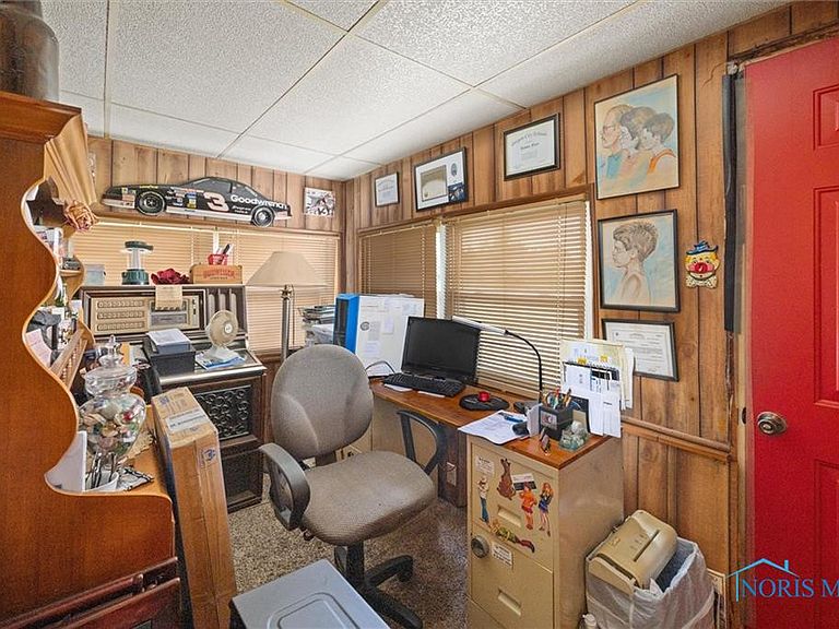 Listing photo 5