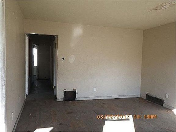 3rd image of 7525 Saint Marys St
