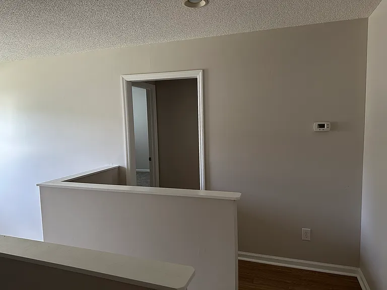 421 Holly Ln — Photo 13