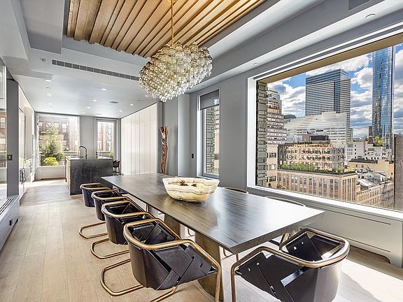 4th image of 12 Warren St #Penthouse