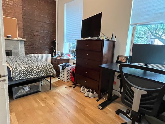 4th image of 226 W 16th St APT C3