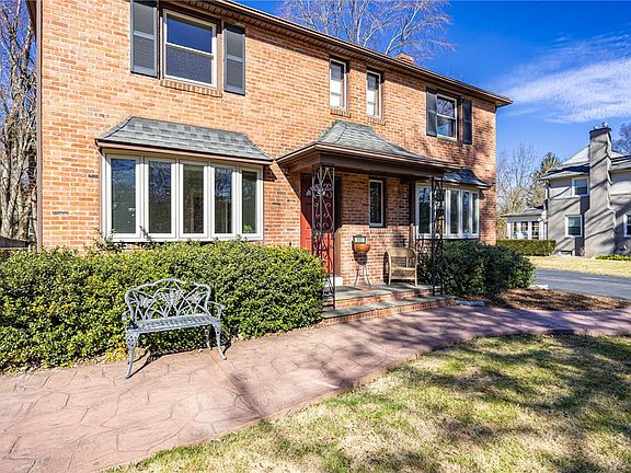 3rd image of 193 Georgian Court Rd