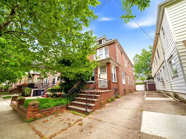 1073 E 3rd St, Brooklyn, NY 11230