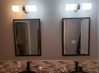 6545 Amherst Way, Zionsville, IN 46077