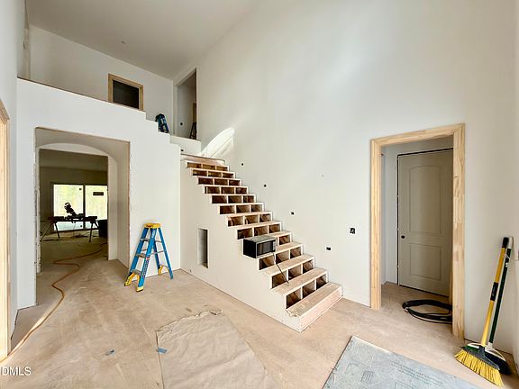 4th image of 4801 Rampart St