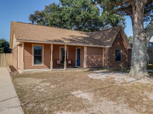 621 Sarazen Dr, Gulfport, MS 39507