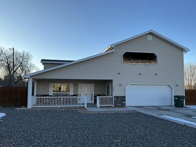 357 6410th Ct