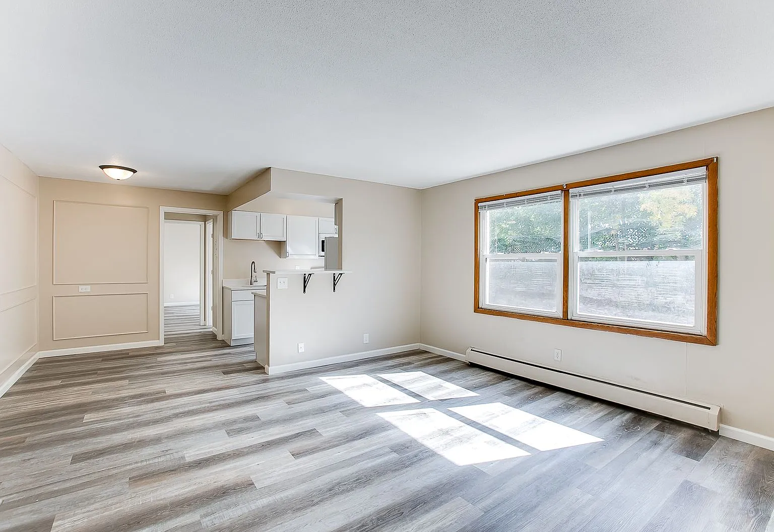 Trailway Apartments — Photo 2