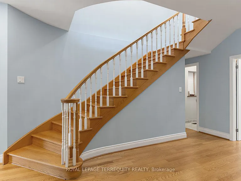 21 Hadley Rd — Photo 6