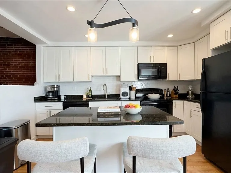159 Dorchester St #3 — Photo 6