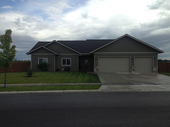 Three Car Garage