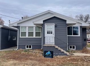 424 2nd Ave NW #2, Minot, ND 58703