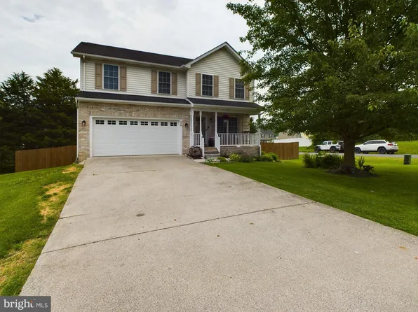 254 Ford Cir, Inwood, WV 25428