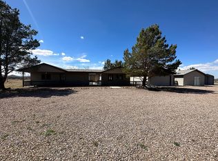 8050 E Dunn Ln, Pearce, AZ 85625