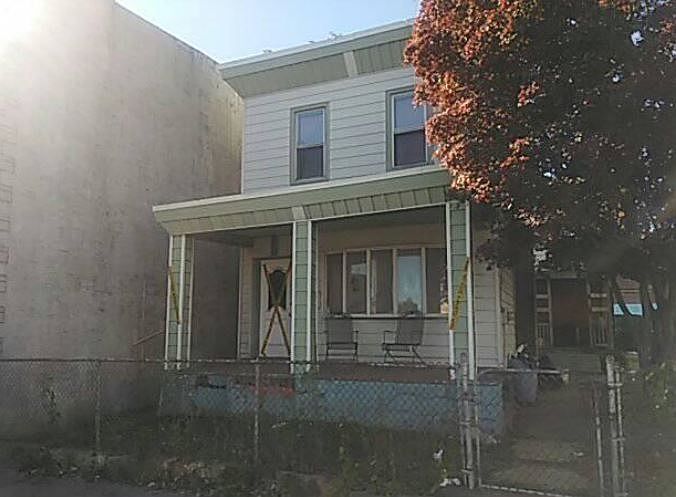 2nd image of 4622 E Howell St