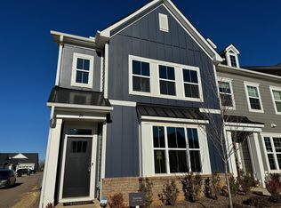 26 Leander Dr, Greer, SC 29651