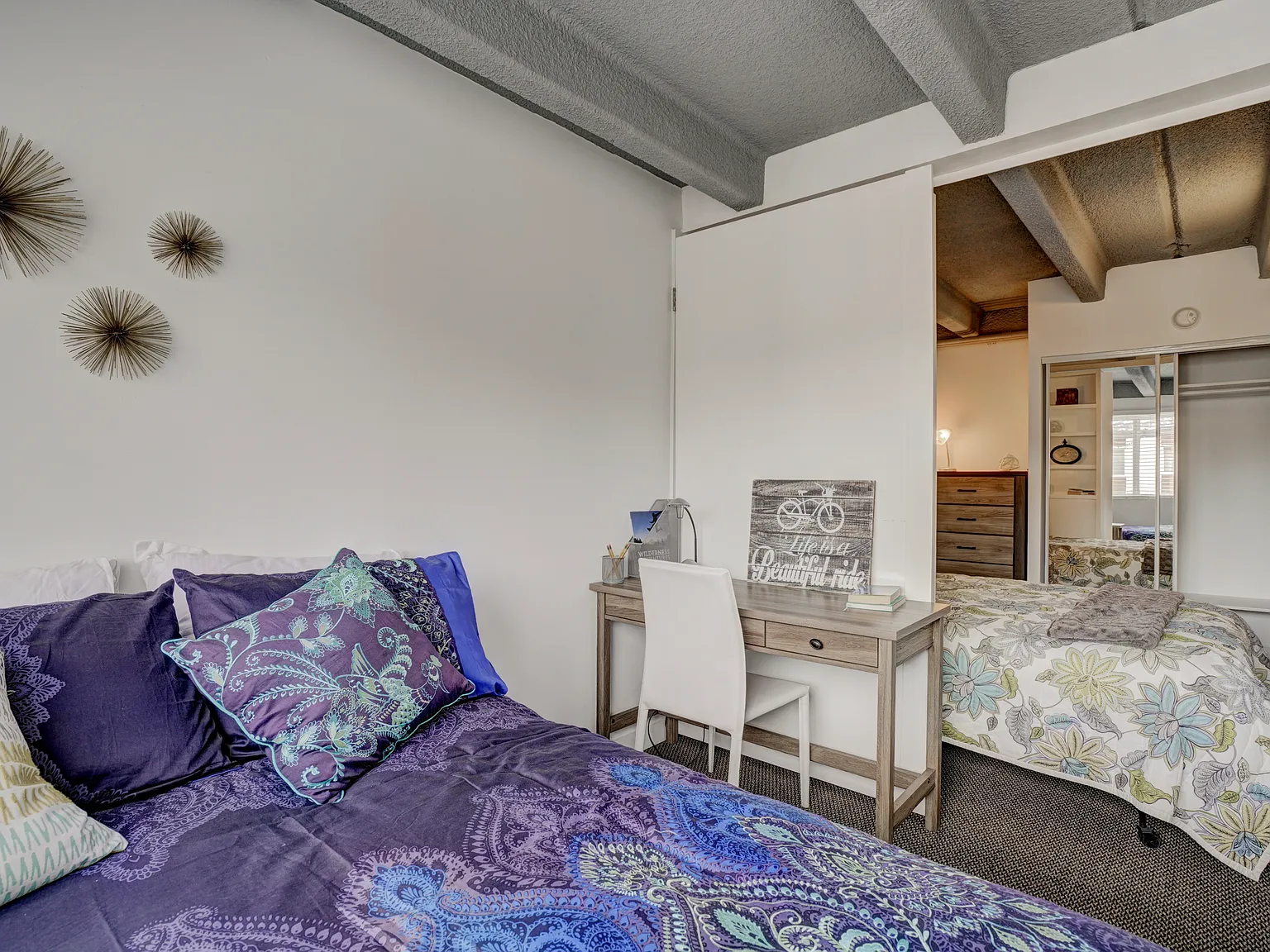 Sterling Boulder Student Shared Bedroom Living — Photo 4