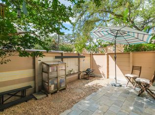 2125 Augusta Dr APT 9, Houston, TX 77057