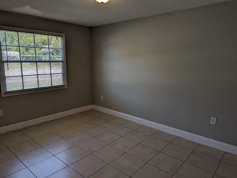 2753 L B McLeod Rd #B — Photo 9