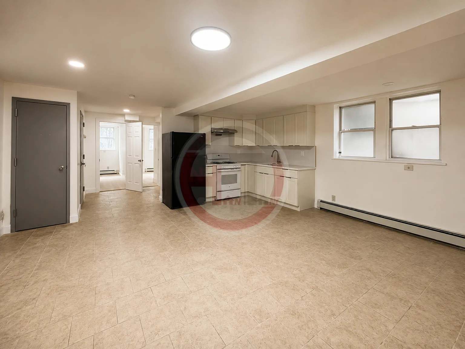 3 bed, 1.5 bath, 1380 sqft, $3,000 — Photo 1