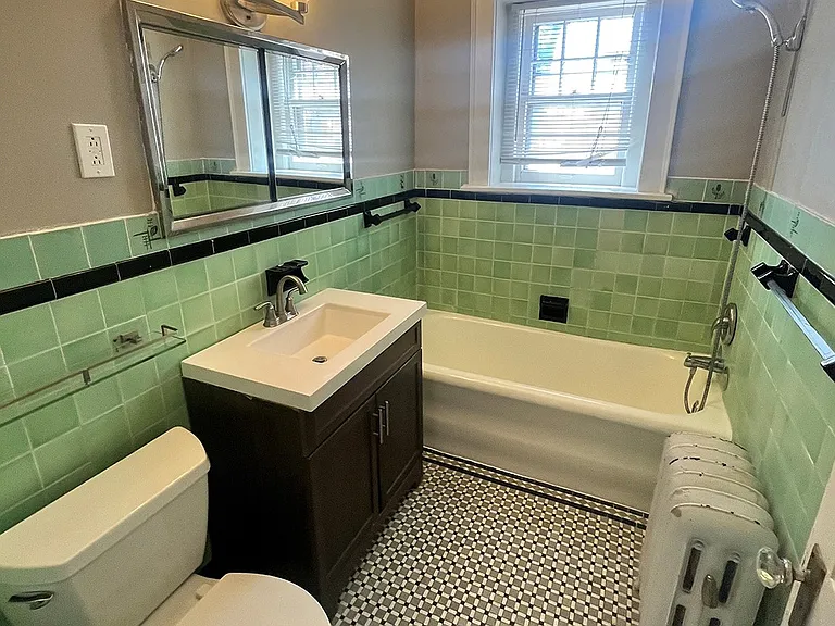 3860 Harney St — Photo 25
