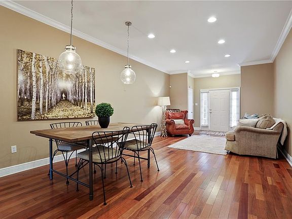 5th image of 704 Old Metairie Pl