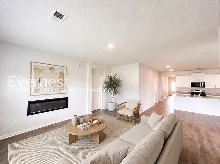 8329 Gum Pond Dr — Photo 3