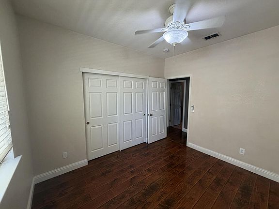 3rd image of 435 Petunia Ct