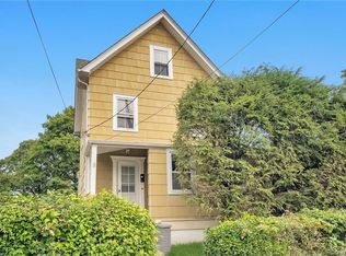 11 Crestview St, New Rochelle, NY 10801