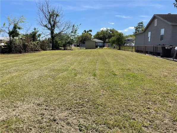 LOT 8 Derbigny St, Chalmette, LA 70043