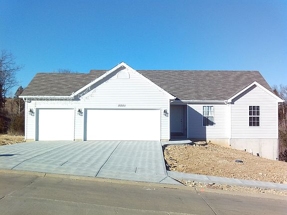 2nd image of 5051 Hampton Dr