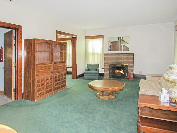 5th image of 516 Grant St