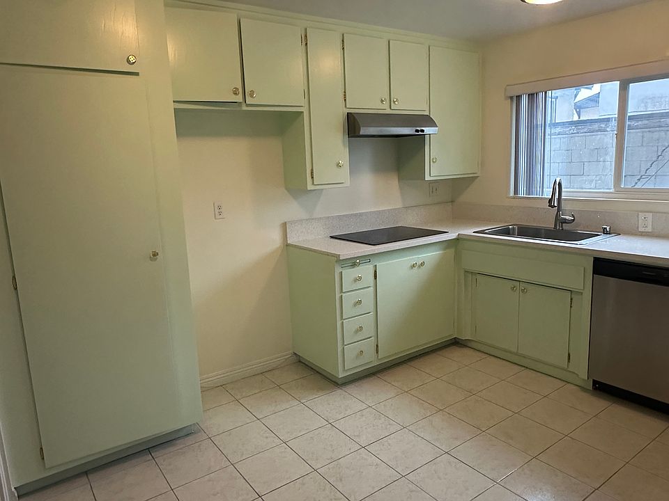 1st image of 915 N Stoneman Ave #4-05
