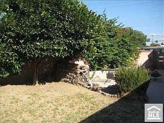 3rd image of 539 N Sunset Ave
