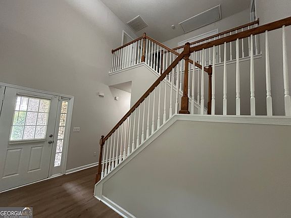 3rd image of 6533 Silk Tree Pte