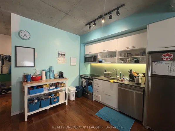 32 Trolley Cres, Toronto, ON