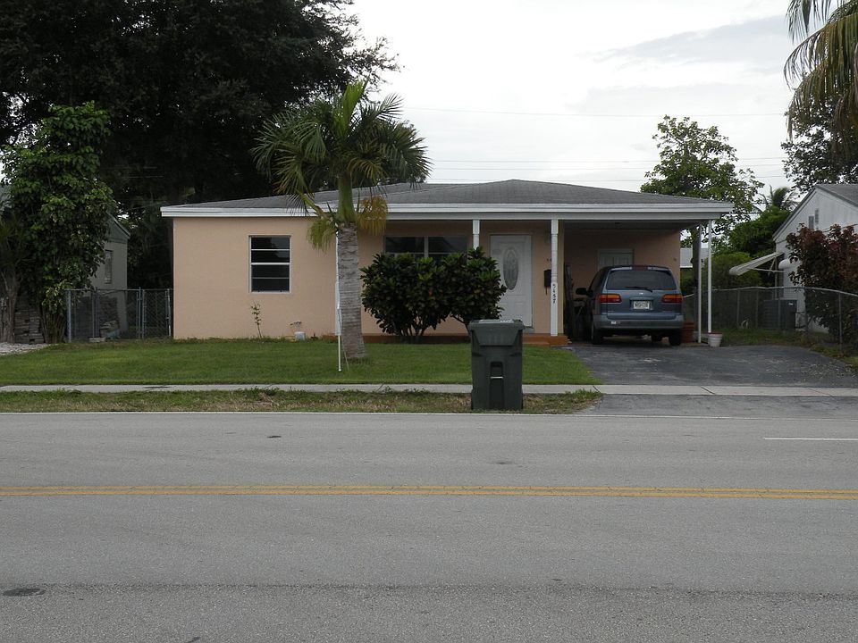 1st image of 5457 NE 6th Ave