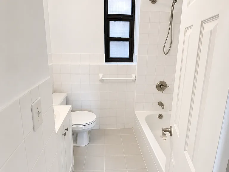 73 W 83rd St #5E — Photo 13