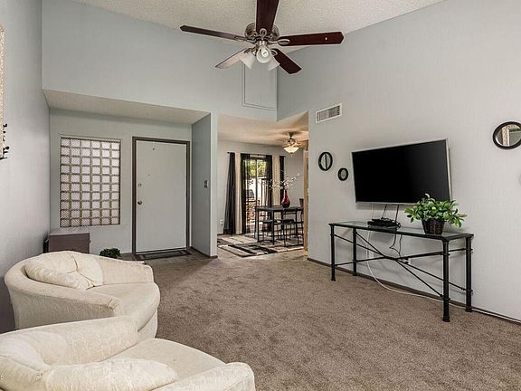 5th image of 4511 W Continental Dr