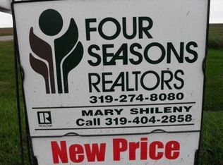 10228 Harmon Rd, La Porte City, IA 50651