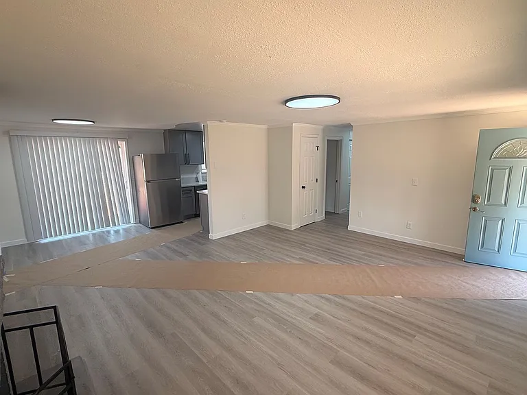 8512 NE 126th Ave — Photo 2