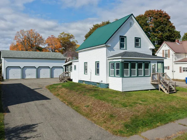 16 Elm Street, East Millinocket, ME 04430