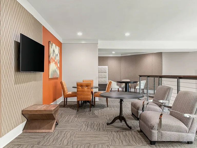 Roswell City Walk - Lounge