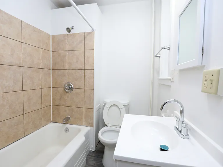 141 Saint James St #4A — Photo 6