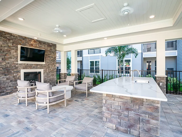 The Pointe at Siena Ridge 55+ Active Adult Apartment Homes — Photo 3