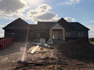 491 Elbert Dr, Hudson, WI 54016