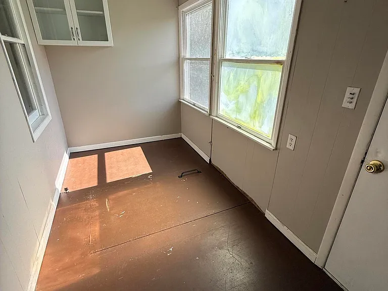 1042 Taylor Ave #1 — Photo 11