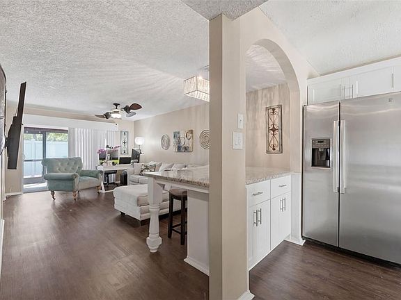 4th image of 2074 Sunset Point Rd APT 137