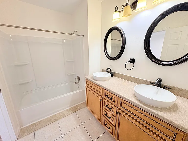 212 Barbourville Dr — Photo 18
